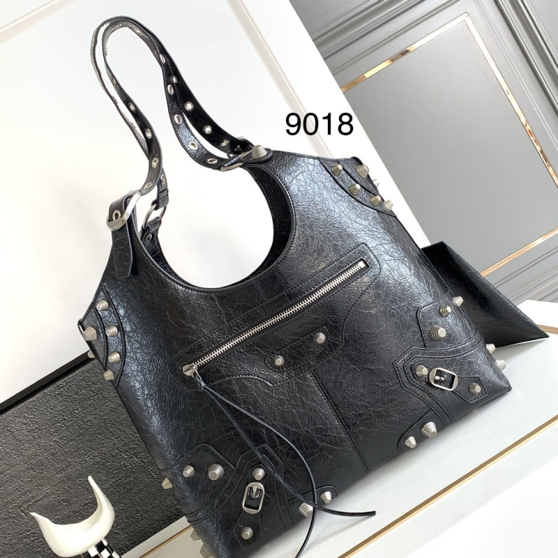 Ba*len*cia*ga top handle bags